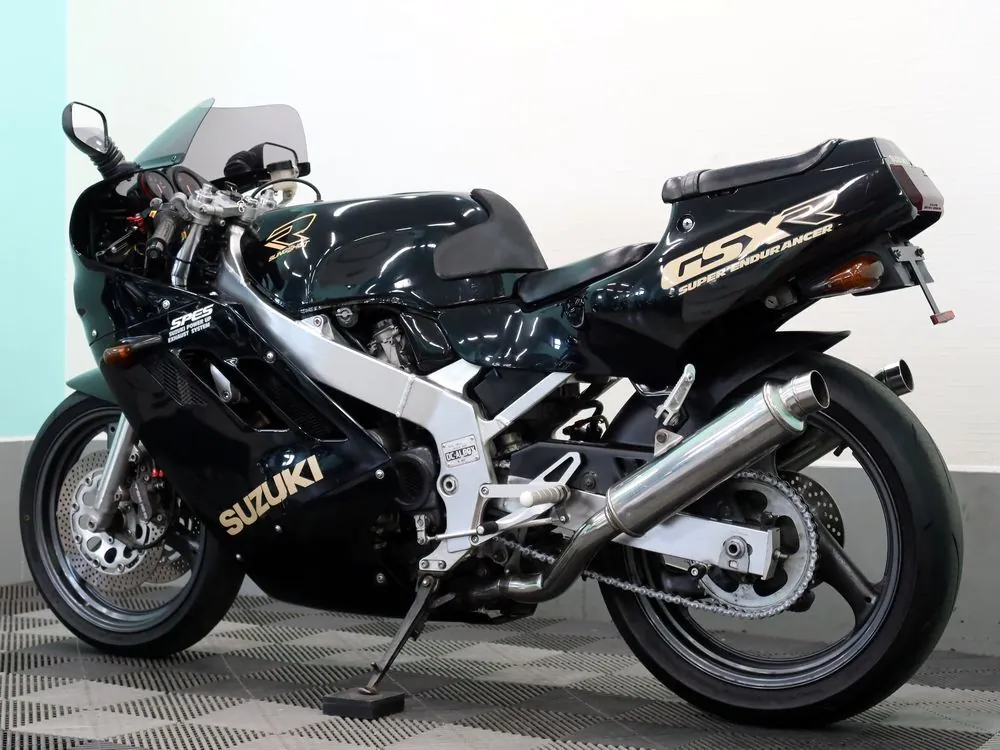 Suzuki GSX-R400 из Японии, фото 5