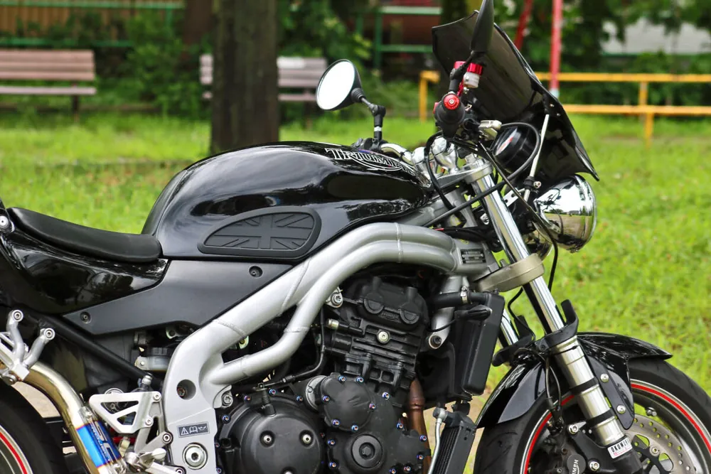 Triumph Speed Triple 955i из Японии, фото 2