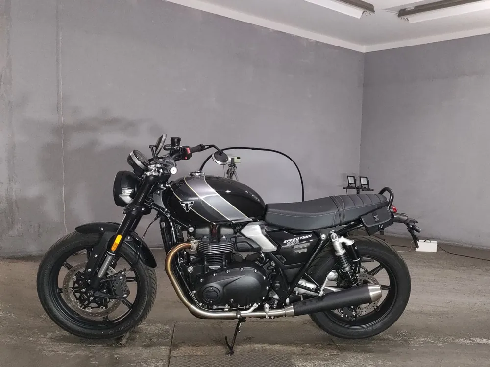 Triumph Triumph Speed Twin 900 из Японии, фото 2