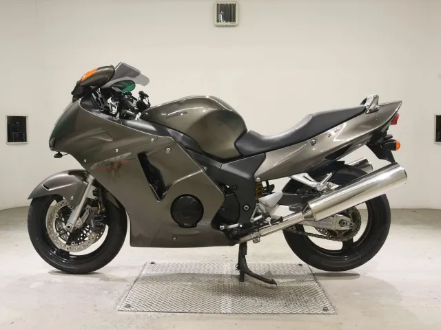 Honda CBR1100XX из Японии, фото 2
