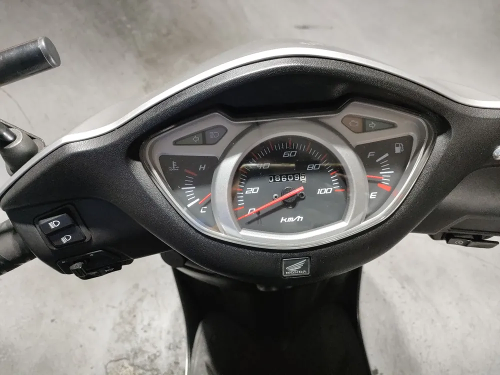 Honda Lead 110 из Японии, фото 5