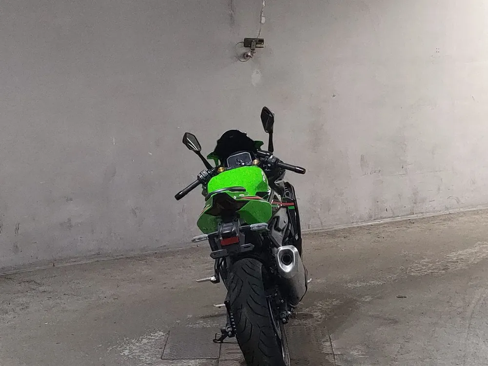 Kawasaki ZX-4R SE из Японии, фото 4
