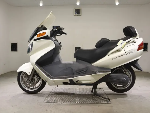 Suzuki Skywave 650 LX из Японии, фото 2