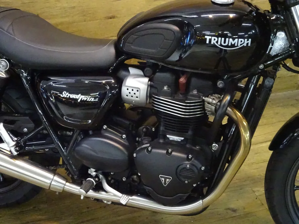 Triumph Triumph Street Twin из Японии, фото 5