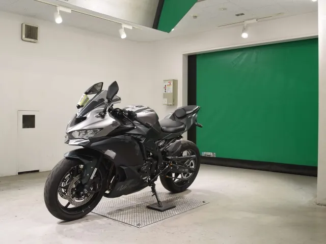 Kawasaki ZX-4R SE из Японии, фото 4