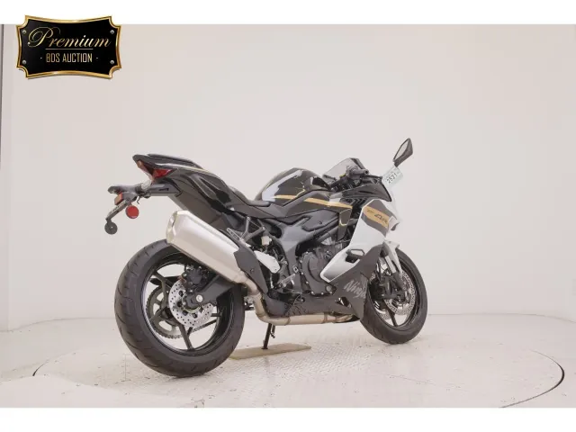 Kawasaki ZX-4R SE из Японии, фото 5