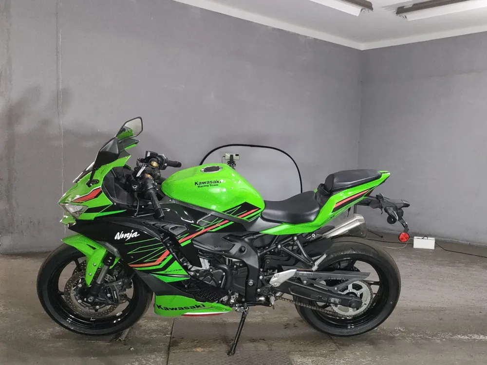 Kawasaki ZX-4R SE из Японии, фото 2