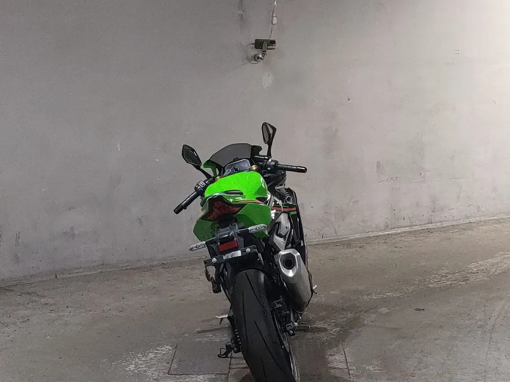 Kawasaki ZX-4R SE из Японии, фото 4