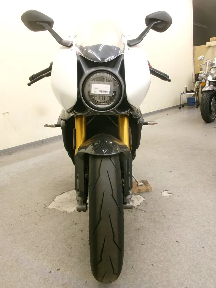 Triumph Speed Triple 1200 RR из Японии, фото 8