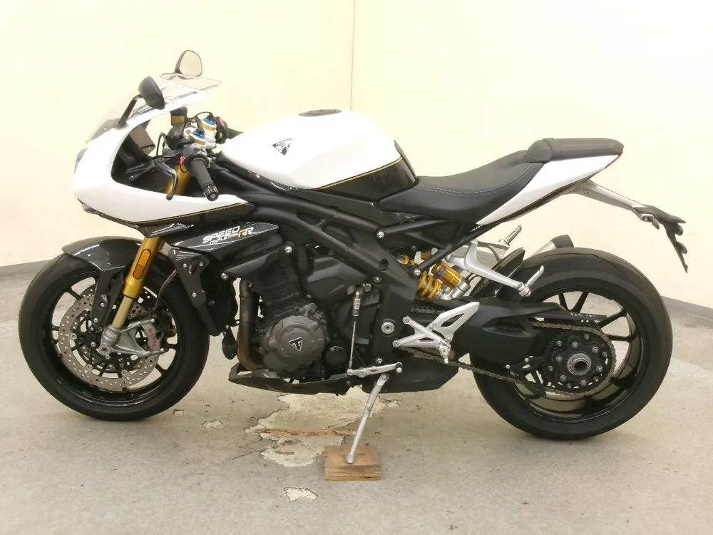 Triumph Speed Triple 1200 RR из Японии, фото 6