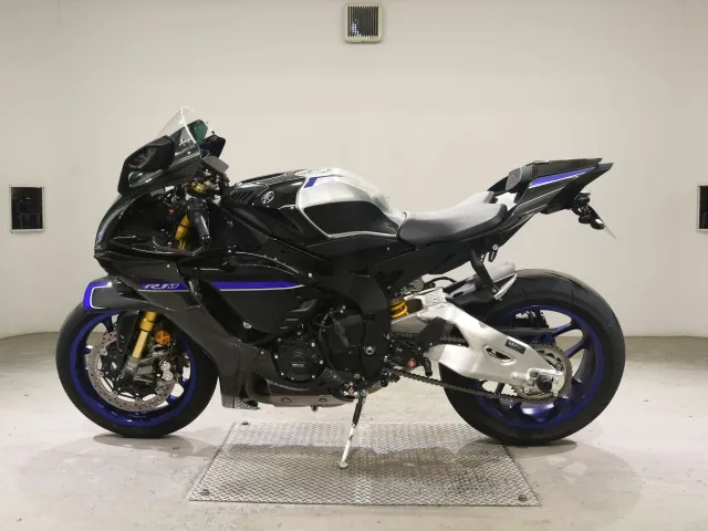 Yamaha YZF-R1M из Японии, фото 2