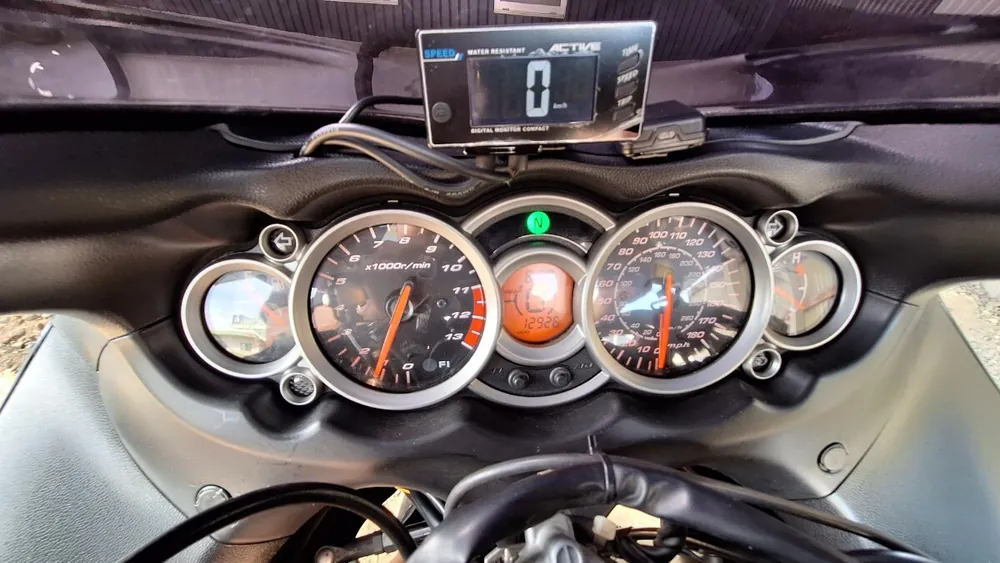 Suzuki GSX1300R из Японии, фото 7