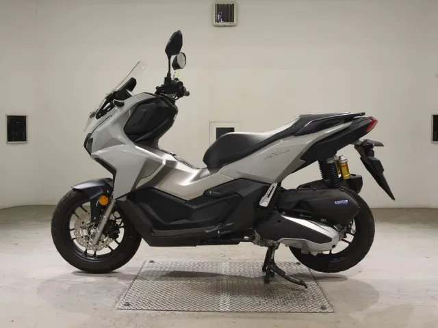 Honda ADV160 из Японии, фото 2
