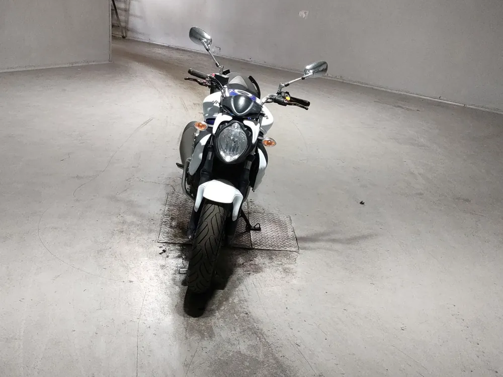 Suzuki Gladius 400 ABS из Японии, фото 3