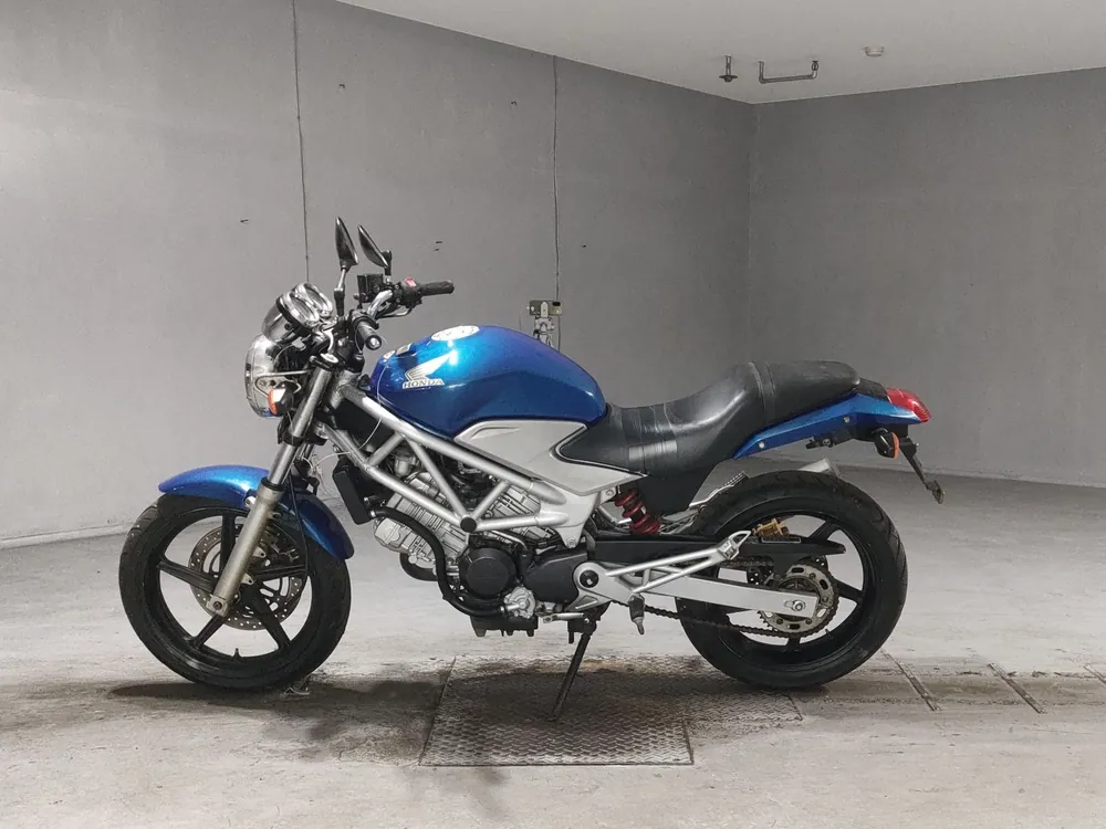 Honda VTR250 MC33 из Японии, фото 2