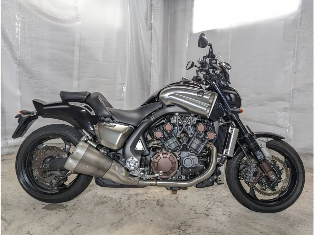 Yamaha V-Max-2 из Японии, фото 2