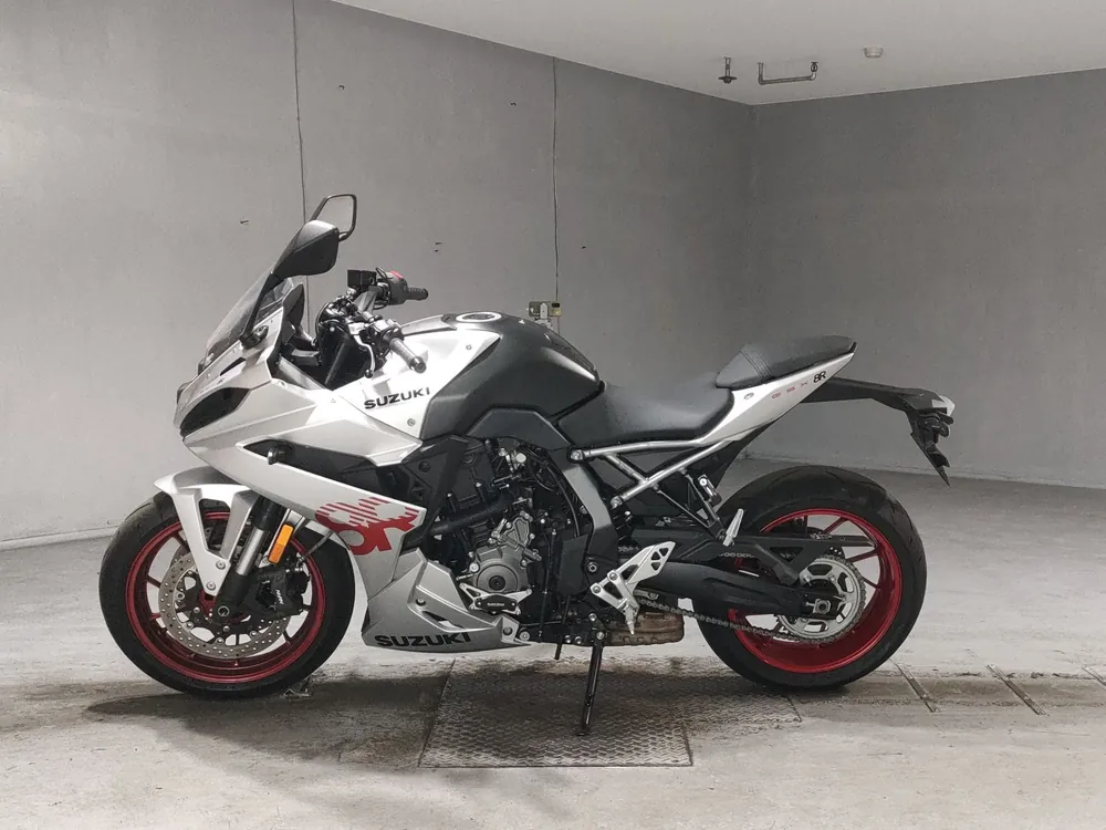 Suzuki Gsx-8T из Японии, фото 2
