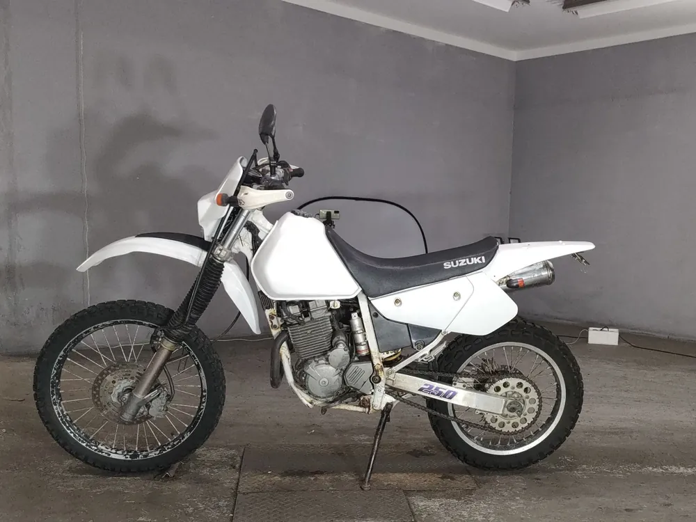 Suzuki DR250R из Японии, фото 2