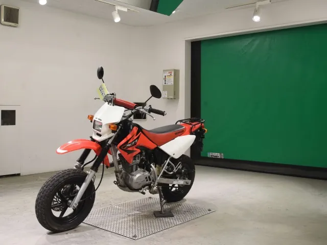 Honda XR100 Motard из Японии, фото 4
