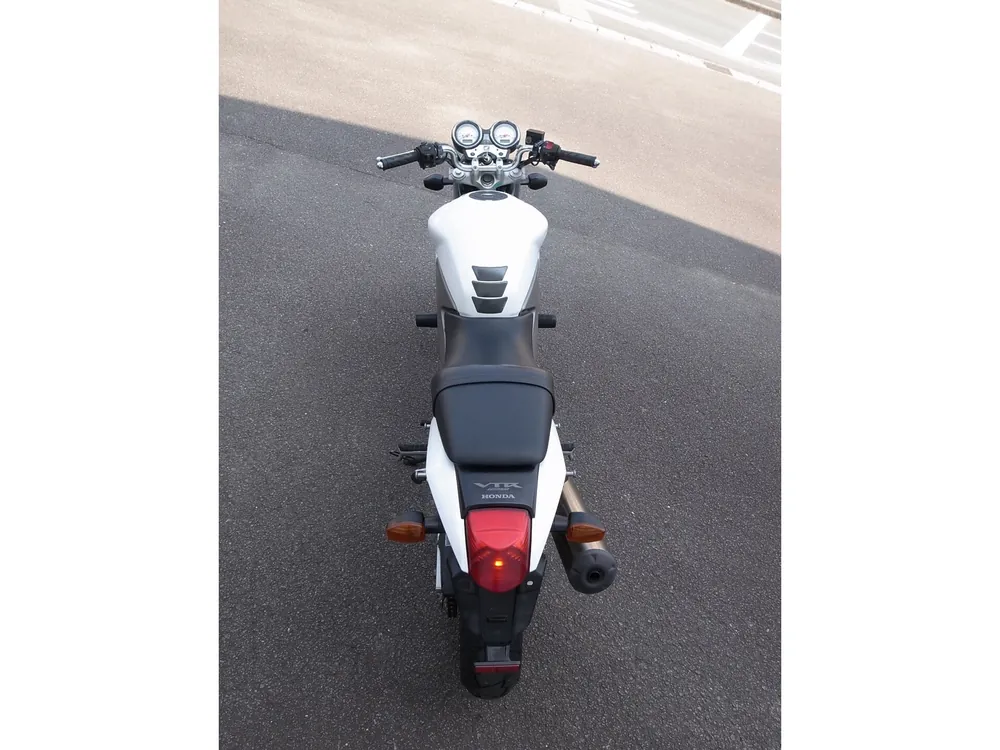 Honda VTR250 MC33 из Японии, фото 9