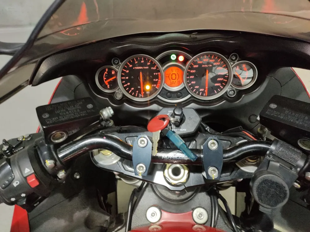 Suzuki GSX1300R из Японии, фото 5