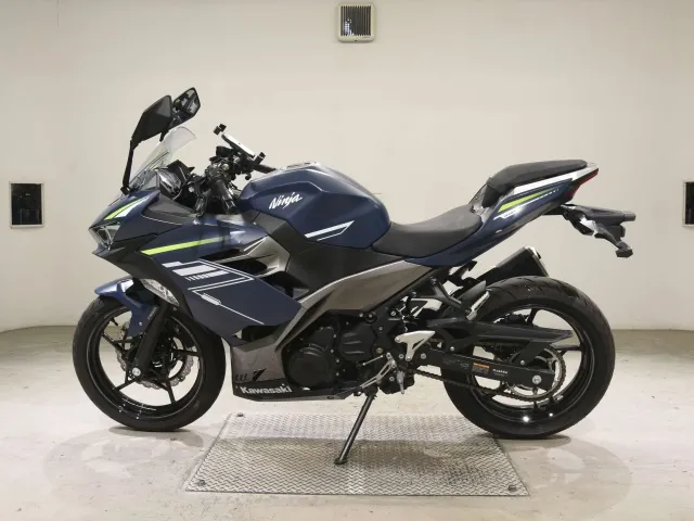 Kawasaki Ninja 400 из Японии, фото 2