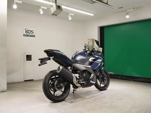 Kawasaki Ninja 400 из Японии, фото 5