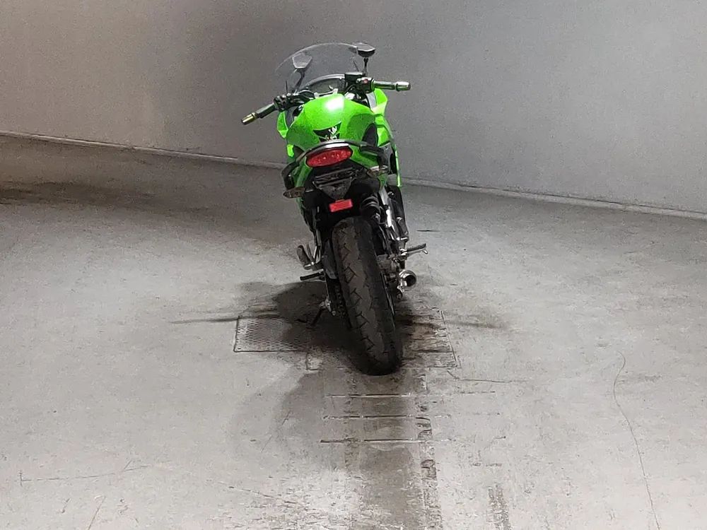 Kawasaki Ninja 400R из Японии, фото 4