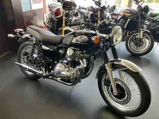 Kawasaki W800-2 из Японии, фото 1