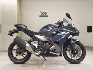 Kawasaki Ninja 400 из Японии, фото 1